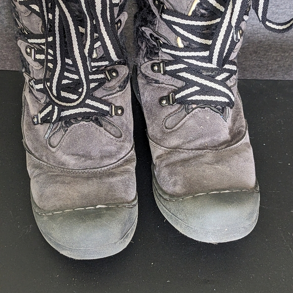 Women's size 9 Muk Luks winter boots - Picture 7 of 11